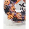 Boszis halloweeni ajtódísz világító tökfejekkel