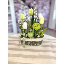 Virágos bádogtál díszítve minőségi, élethű gumi tulipánokkal, zöldekkel, kerámia madárkával, masnival-asztaldíszek-álom kertem