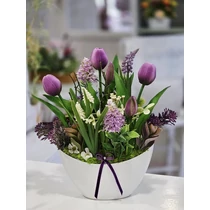 Fehér műanyag csónak díszítve minőségi selyemvirágokkal, tavaszi virágokkal, gumi tulipánokkal-asztaldíszek-álom kertem