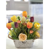 Madárkás bádogtál díszítve minőségi gumi tulipánokkal, zöldekkel, selyemvirágokkal-asztaldíszek-álom kertem