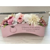 Rózsaszín fa híd formájú doboz díszítve minőségi selyemvirágokkal, ballagási idézettel-ballagási ajándék-álom kertem