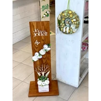 82x33 cm-es fa állvány dió színűre festve, natúr felirattal, minőségi selyemvirágokkal, díszített fa kockával-dekorációs állványok-Álom Kertem