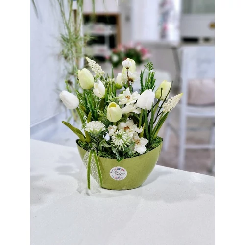 Zöld műanyag csónaktál díszítve élethű, minőségi polifoam tulipánokkal, zöldekkel, tavaszi virágokkal-asztaldíszek-álom kertem
