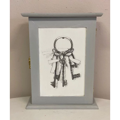Szürke fa kulcstartó szekrény, 16,5x21x5,6 cm, fekete kulccsomó mintával, belül home sweet home felirattal-Ajándéktárgyak-Fa termékek-Álom Kertem