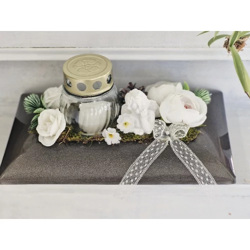 Grafit műanyagtál díszítve angyalkával, mécsessel, minőségi selyemvirágokkal, zöldekkel-mindenszentek-álom kertem