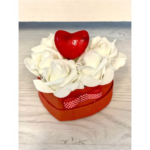 Papír szív formájú doboz díszítve minőségi polifoam rózsákkal, masnival-valentin napi ajándék-álom kertem